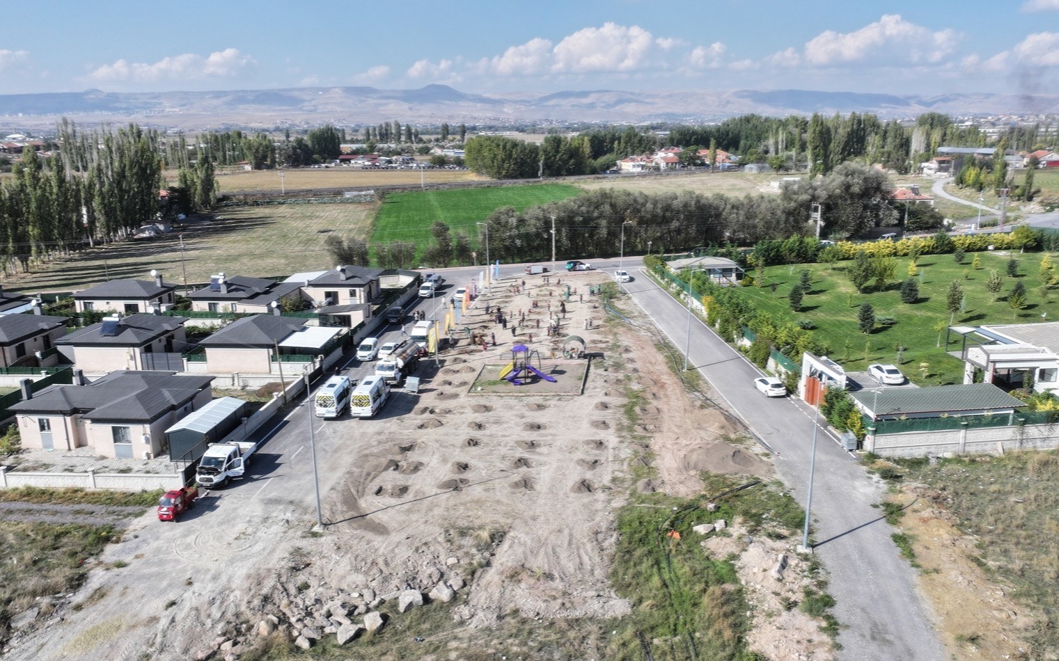 KOCASİNAN’DA MİNİK YÜREKLER GELECEĞE FİDAN DİKTİ