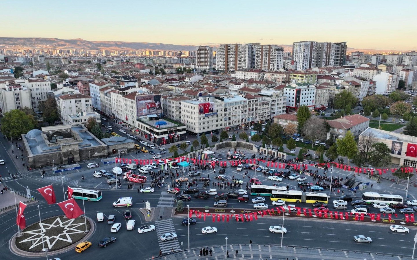 BAŞKAN ÇOLAKBAYRAKDAR’DAN 29 EKİM ‘AY YILDIZ TURU’ ÇAĞRISI