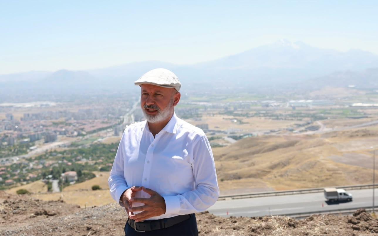 BAŞKAN ÇOLAKBAYRAKDAR: “KAYSERİ’NİN EŞSİZ MANZARASI KENT BALKONU’NDA BULUŞACAK”