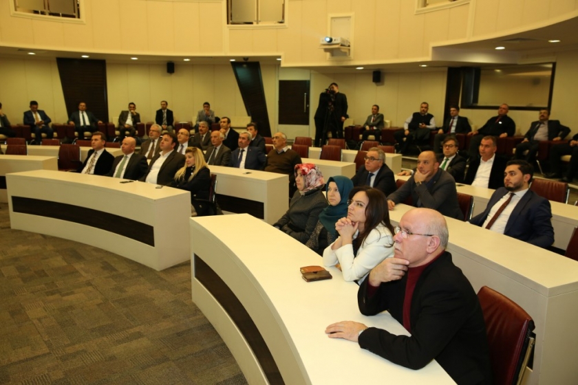 BAŞKAN ÇOLAKBAYRAKDAR 2017 PROJELERİNİ MECLİS ÜYELERİNE DE ANLATTI