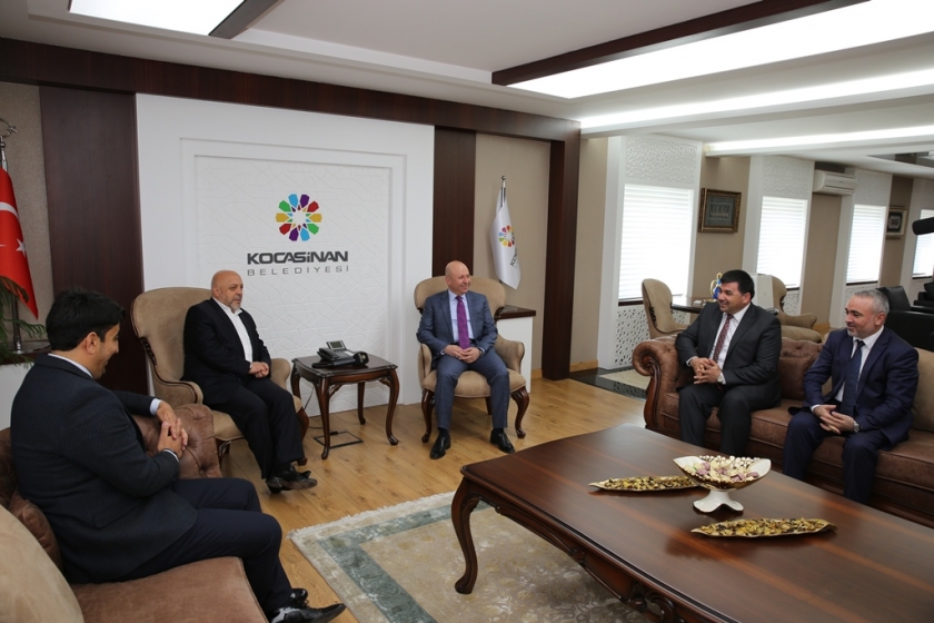 BAŞKAN ÇOLAKBAYRAKDAR, “KOCASİNAN’DA İŞÇİLERİN YİNE YÜZÜ GÜLECEK”