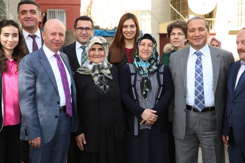 ÖĞRENCİLERİN VEFA ÖRNEĞİNE KOCASİNAN’DAN BÜYÜK DESTEK