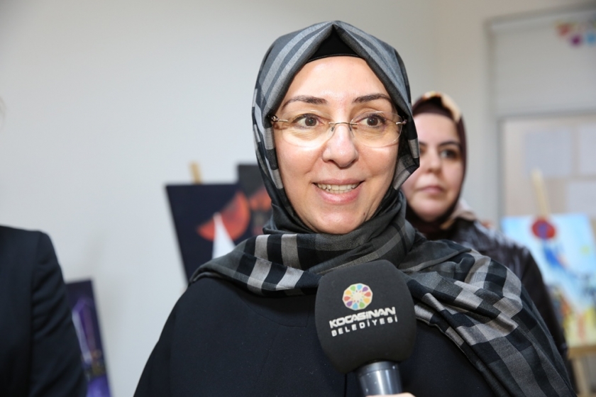 PROTOKOL EŞLERİNDEN KOCASİNAN AKADEMİYE TAM NOT