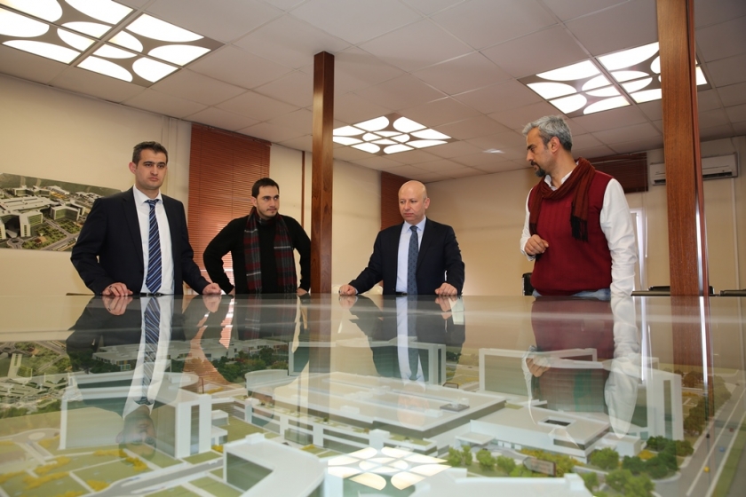 BAŞKAN ÇOLAKBAYRAKDAR BÖLGE HASTANESİNİ İNCELEDİ