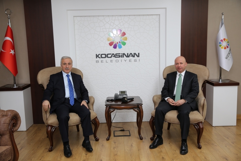 ÇOLAKBAYRAKDAR VALI KAMÇI’YA PROJELERİNİ ANLATTI