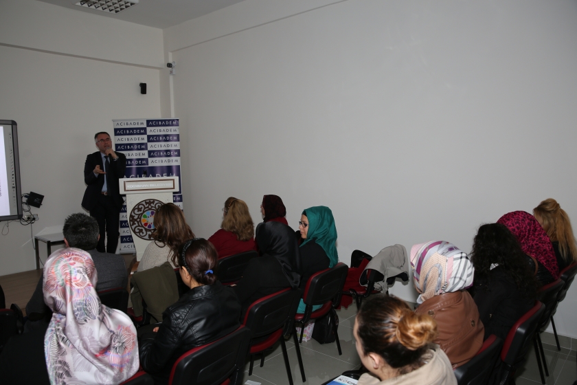 KOCASİNAN BELEDİYESİ SİGARASIZ BİR TOPLUM İÇİN SEMİNER DÜZENLEDİ