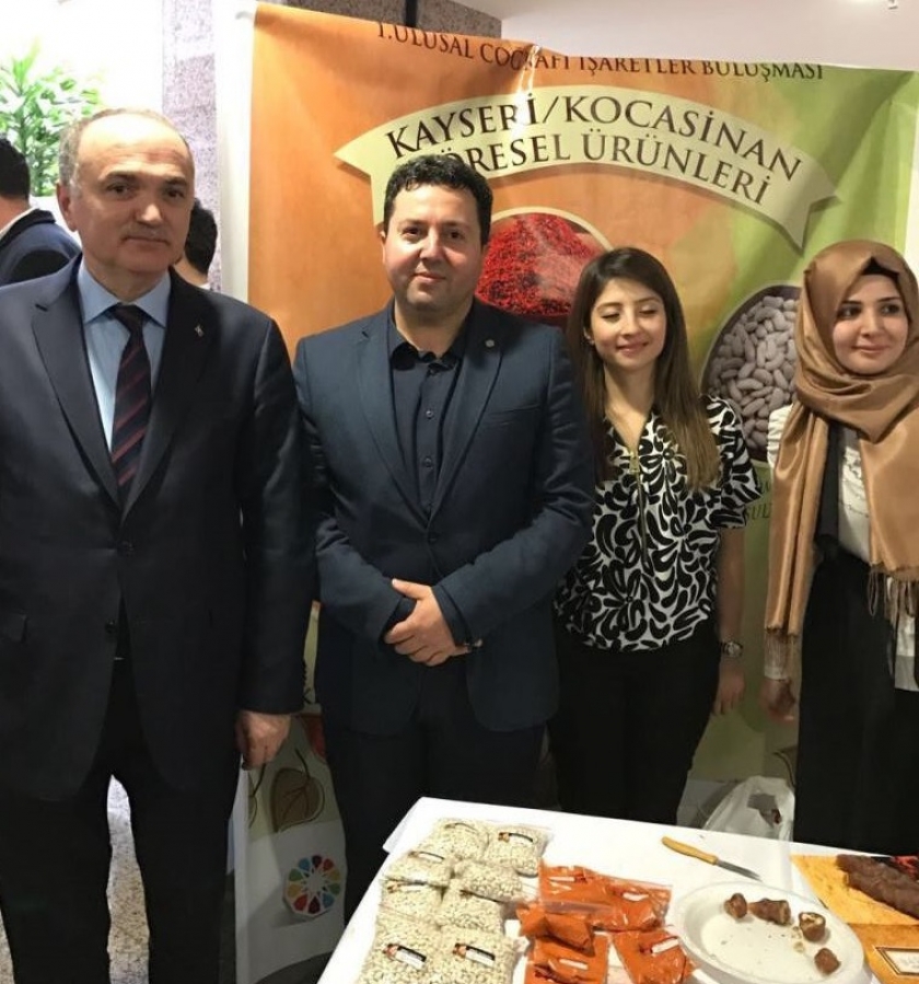 BAKAN FARUK ÖZLÜ, KOCASİNAN BELEDİYESİ STANDINDA