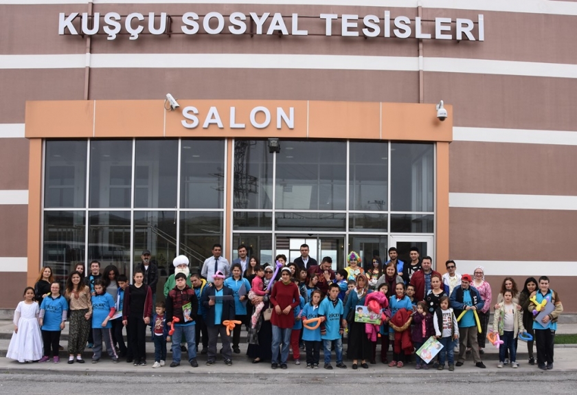 KOCASİNANDA ÇOCUK OLMAK BİR BAŞKA GÜZEL