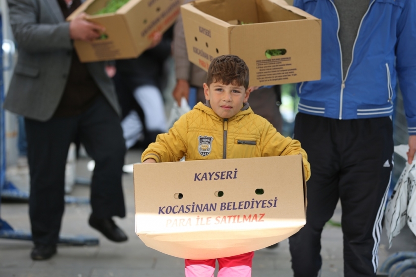 KOCASİNAN’IN DOMATES EFSANESİ BU YIL DA HAYAT BULDU