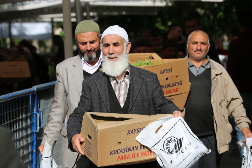 KOCASİNAN’IN DOMATES EFSANESİ BU YIL DA HAYAT BULDU