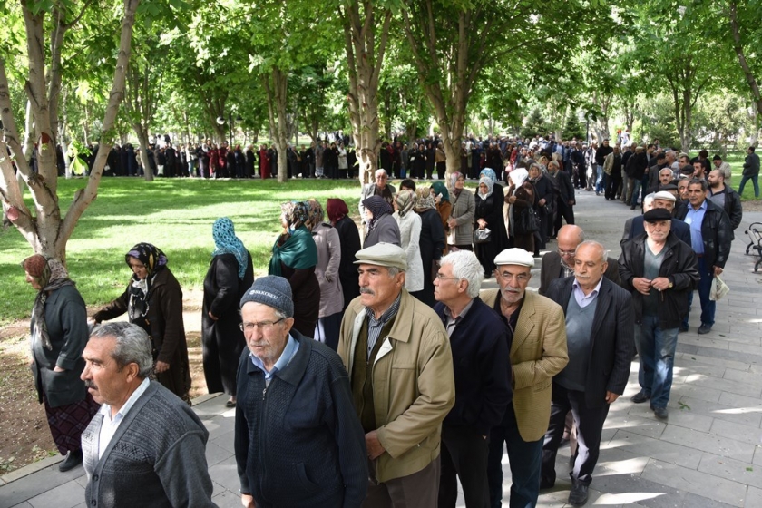 KOCASİNAN’IN DOMATES EFSANESİ BU YIL DA HAYAT BULDU