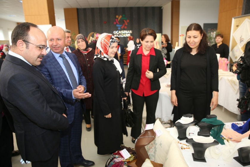 KOCASİNAN AKADEMİ İLK MEZUNLARINI VERDİ