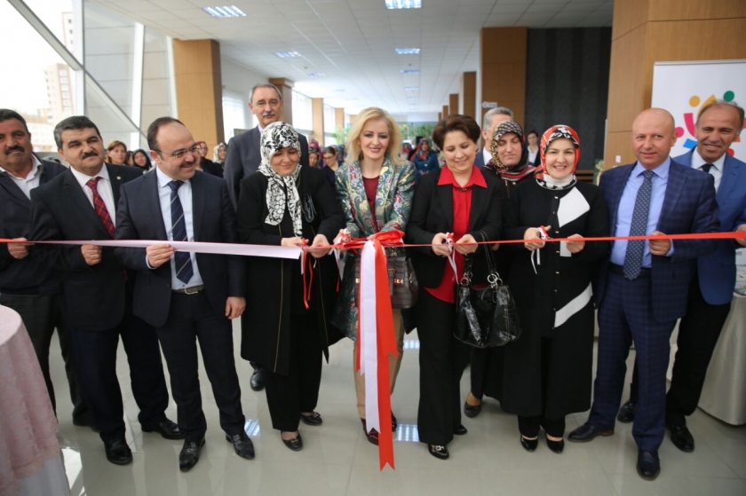 KOCASİNAN AKADEMİ İLK MEZUNLARINI VERDİ
