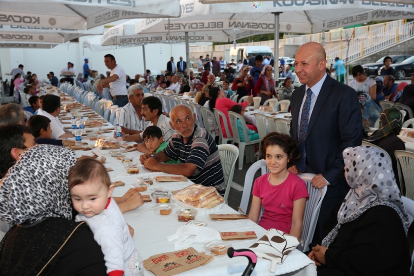 ÇOLAKBAYRAKDAR, KOCASİNAN SAKİNLERİNİ MUHTEŞEM BİR RAMAZAN PROGRAMI BEKLİYOR