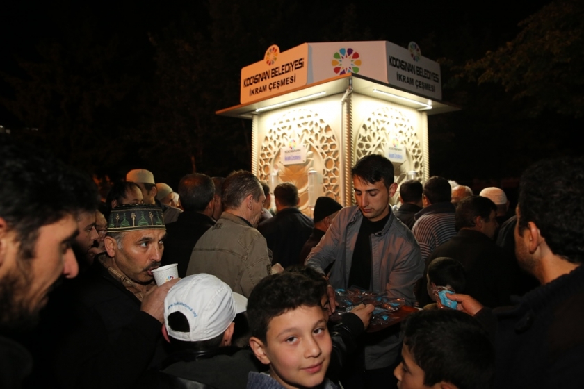 BAŞKAN ÇOLAKBAYRAKDAR, İFTARDA - SAHURDA VATANDAŞLA