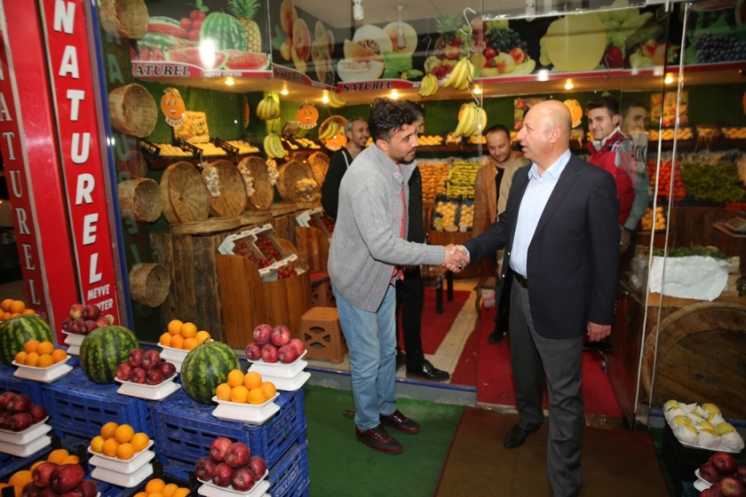 BAŞKAN ÇOLAKBAYRAKDAR, İFTARDA - SAHURDA VATANDAŞLA