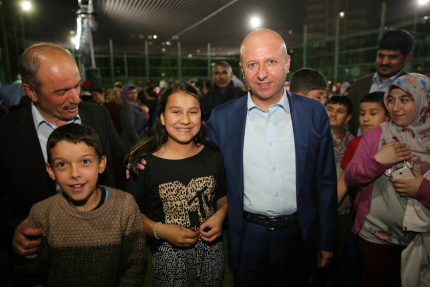 BAŞKAN ÇOLAKBAYRAKDAR, MAHALLE SAKİNLERİYLE ESKİ RAMAZANLARIN TADINI YAŞADI