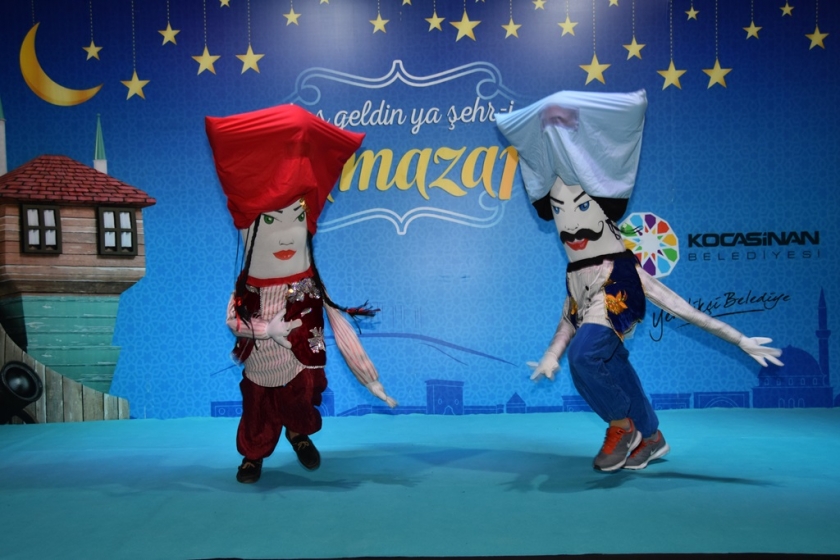 KOCASİNAN HER AKŞAM ‘ESKİ RAMAZANLAR’ TADINDA GEÇİYOR