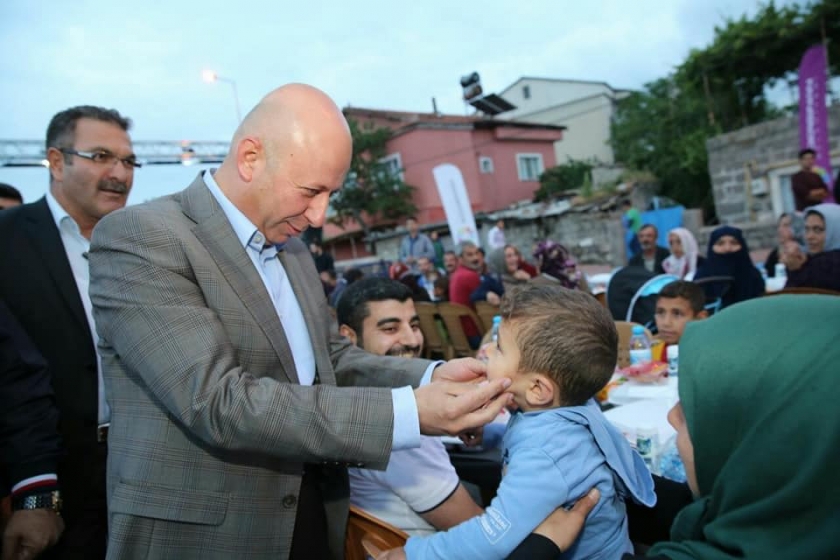 KOCASİNAN’DA İFTAR SOFRASI ARGINCIK’TA BEREKETLENDİ