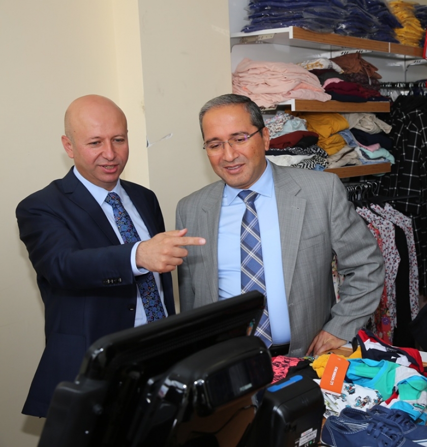 YENİLİKÇİ BELEDİYEDEN DEV SOSYAL MARKET HİZMETİ 