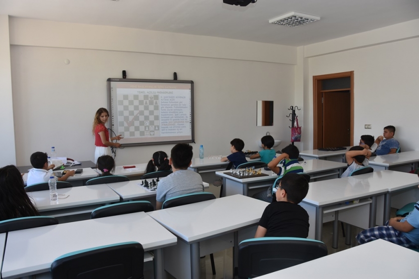 KOCASİNAN AKADEMİ YAZ KURSLARINA BÜYÜK İLGİ