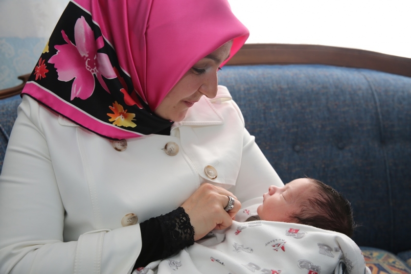 FATMA ÇOLAKBAYRAKDAR’DAN “HOŞ GELDİN BEBEK” ZİYARETİ