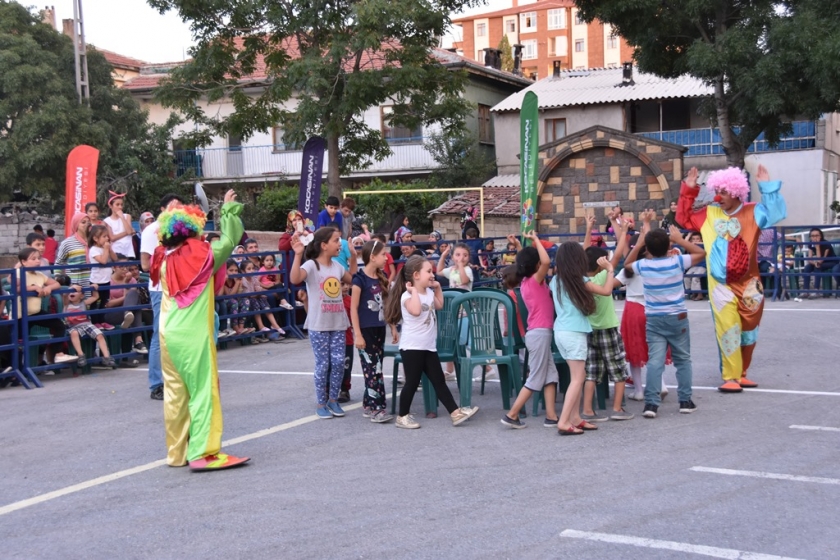 KOCASİNAN SOKAKLARINDA ÇOCUK OLMANIN TADI BİR BAŞKA