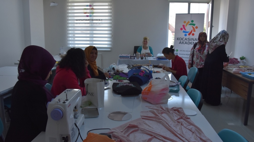 KOCASİNAN AKADEMİ İLE DAHA MUTLU VE BİLİNÇLİ NESİLLER YETİŞİYOR
