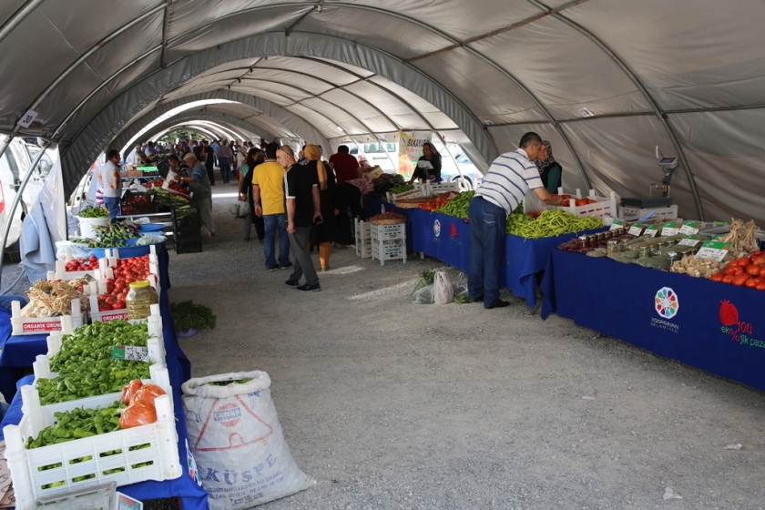 KOCASİNAN’DA YÜZDE 100 ORGANİK PAZAR AÇILDI