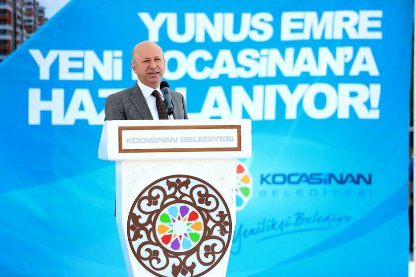 YENİ KOCASİNAN İÇİN YUNUS EMREDE GÜLE OYNAYA YIKIM TÖRENİ