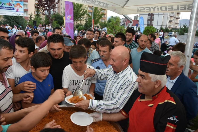 KOCASİNAN’IN ÇOCUK OYUNLARI, TURGUT REİS MAHALLESİ’NDE CANLANDI