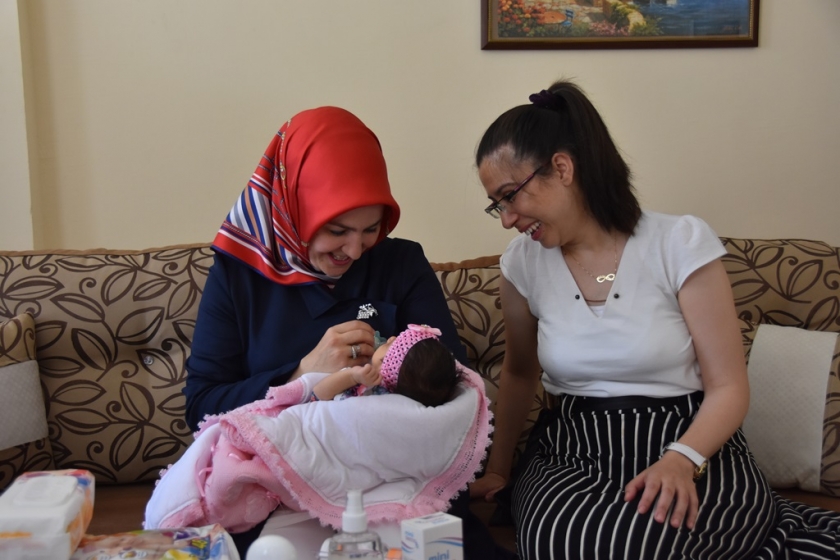 FATMA ÇOLAKBAYRAKDAR, KOCASİNAN’LI GÖNÜLLERİ FETHEDİYOR