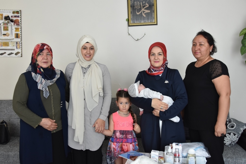 FATMA ÇOLAKBAYRAKDAR, KOCASİNAN’LI GÖNÜLLERİ FETHEDİYOR