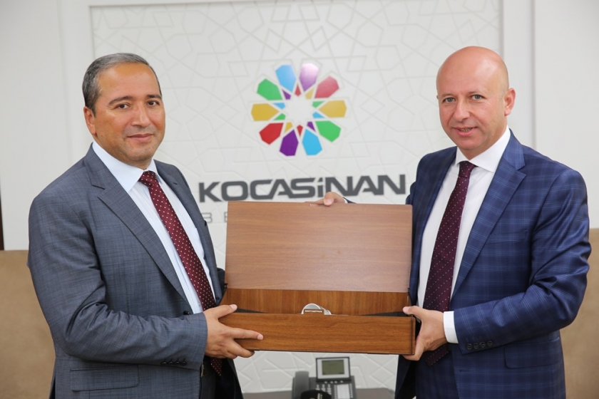 KAYMAKAM ALİ CANDAN’DAN BAŞKAN ÇOLAKBAYRAKDAR’A VEDA ZİYARETİ