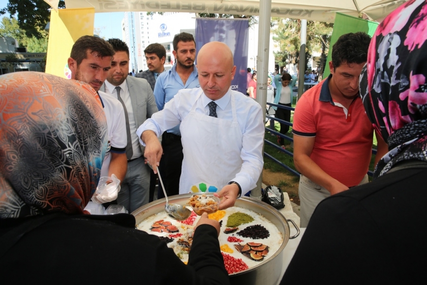 KOCASİNAN’DA AŞURE BEREKETİ
