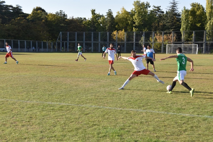 KOCASİNAN’DA ULUSLARARASI FUTBOL TURNUVASI BAŞLADI