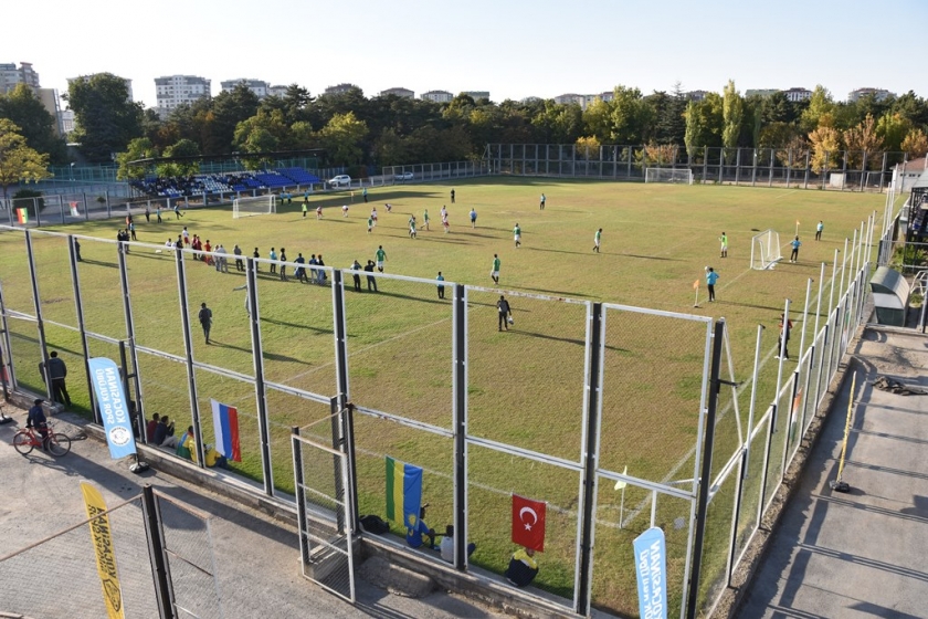 KOCASİNAN’DA ULUSLARARASI FUTBOL TURNUVASI BAŞLADI