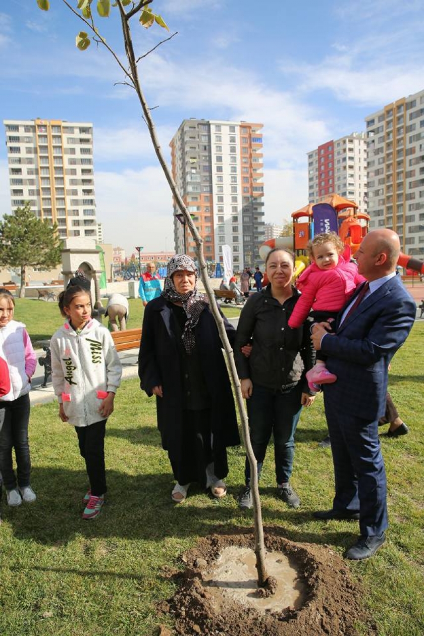 BAŞKAN ÇOLAKBAYRAKDAR, “HİZMETLERİMİZE VATANDAŞLAR TEVECCÜH GÖSTERİYOR”
