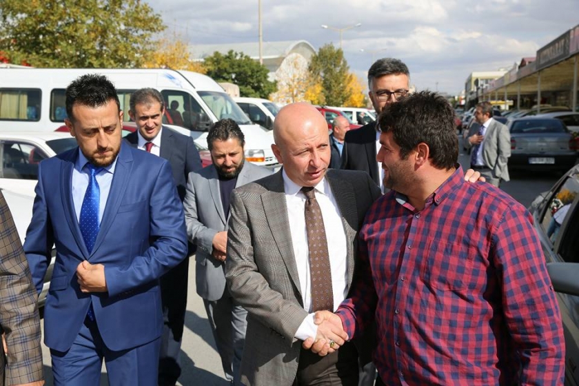 BAŞKAN ÇOLAKBAYRAKDAR, OTO GALERİCİLER SİTESİNDE
