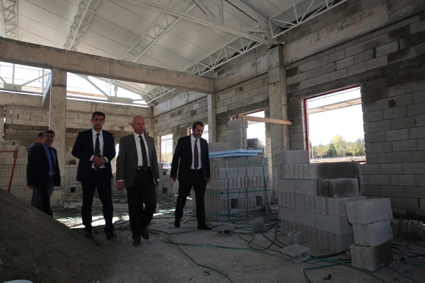 BAŞKAN ÇOLAKBAYRAKDAR, KIRSAL MAHALLERİ DE KALKINDIRMAYA DEVAM EDİYOR