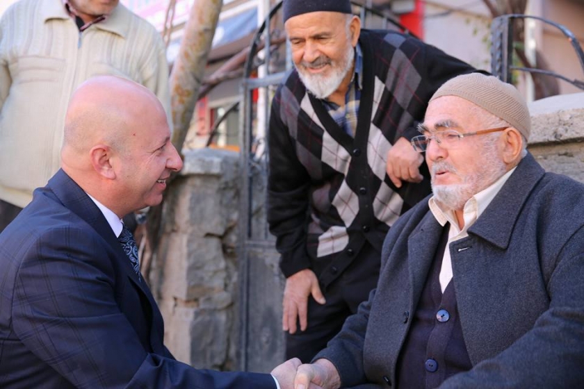 KOCASİNAN BELEDİYESİ MEVLANA MAHALLESİ’NİN 14. CADDESİNİ DE YENİLEDİ