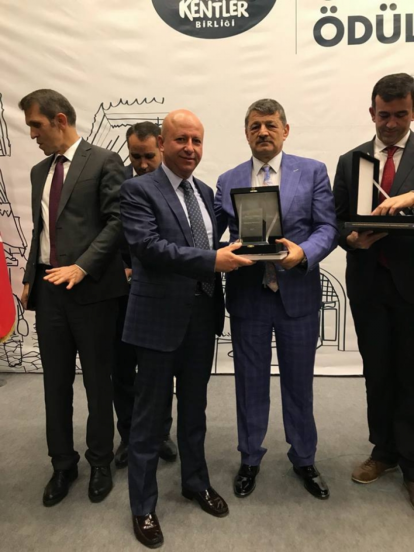 TKB’DEN KOCASİNAN BELEDİYESİ’NE BAŞARI ÖDÜLÜ 