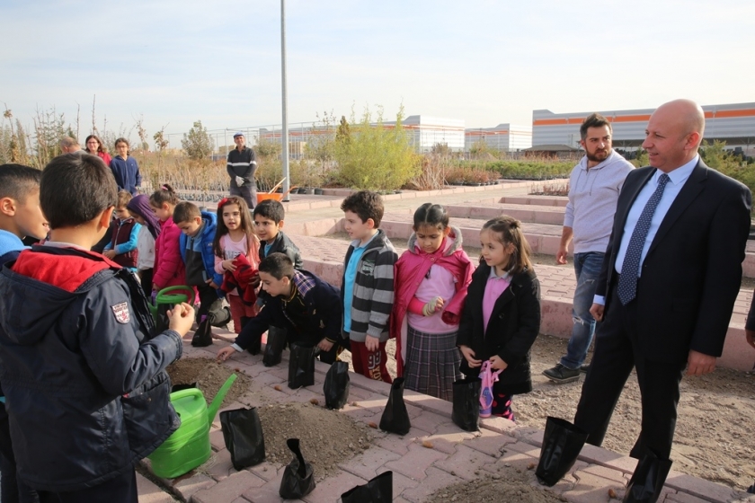 MİNİK ÖĞRENCİLERDEN KOCASİNAN’IN GELECEĞİNE YATIRIM