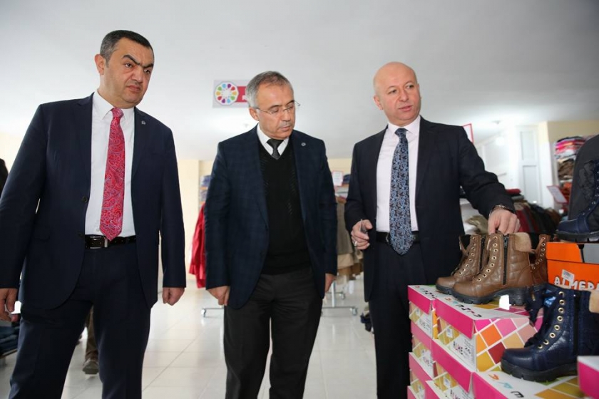 BAŞKAN ÇOLAKBAYRAKDAR, “SOSYAL MARKET, YENİLİKÇİ BİR HİZMET MODELİDİR”