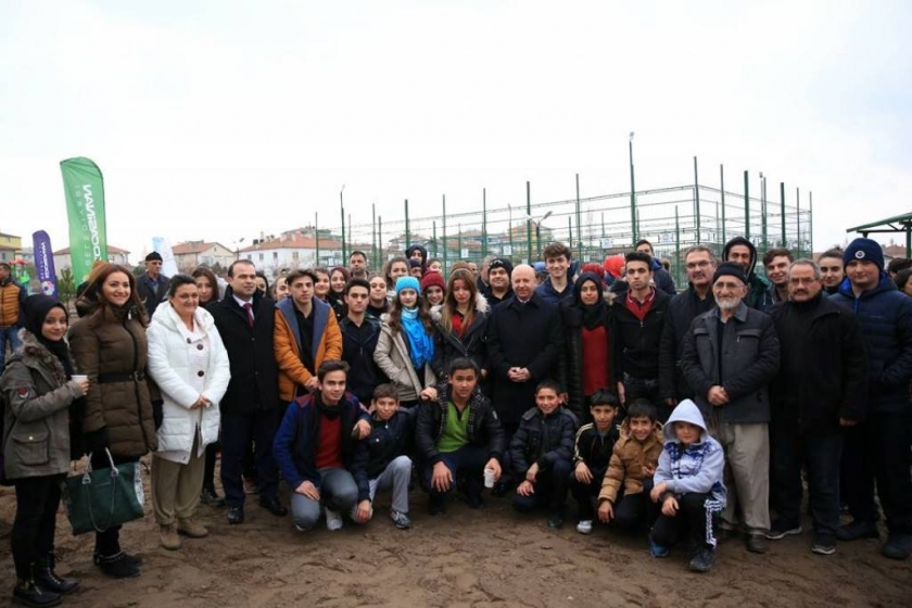 EĞİTİMCİNİN DOSTU BAŞKAN ÇOLAKBAYRAKDAR, ÖĞRETMENLER GÜNÜ’NÜ TAÇLANDIRDI