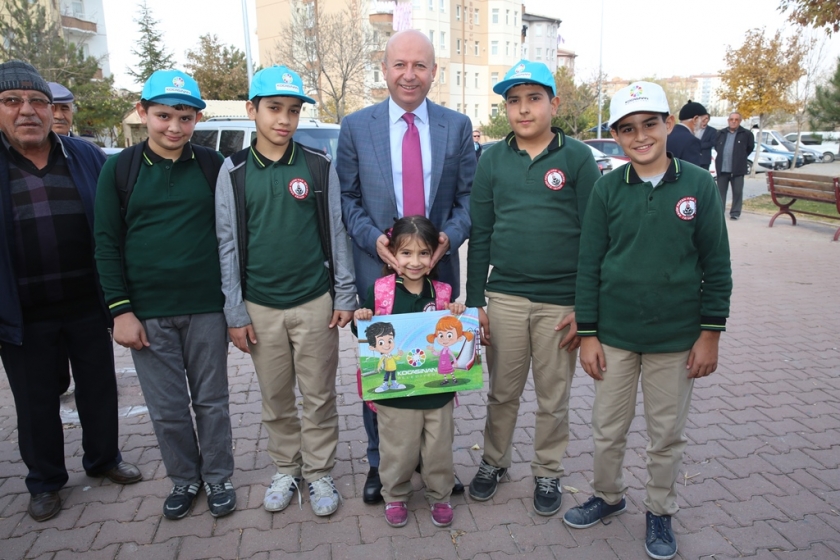KOCASİNAN BELEDİYESİ YAVUZ SELİM MAHALLESİNİ DE YENİLEDİ