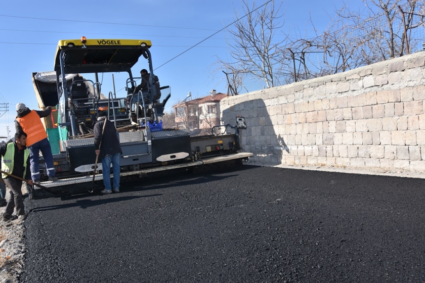 KOCASİNAN BELEDİYESİ GÖMEÇ VE BARSAMA DA YENİLEME ÇALIŞMALARINA DEVAM EDİYOR