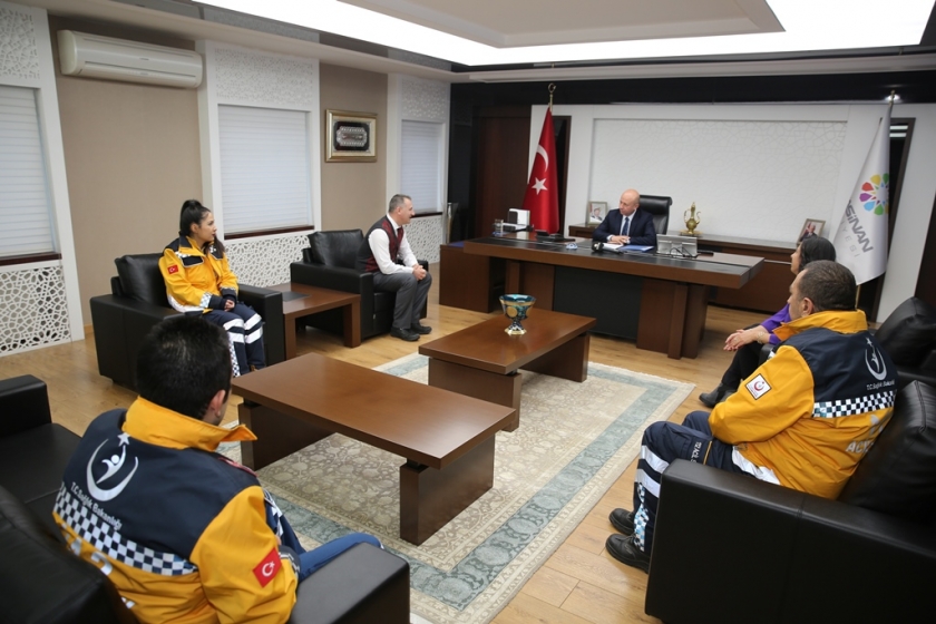 BAŞKAN ÇOLAKBAYRAKDAR, SAĞLIK ÇALIŞANLARINI MİSAFİR ETTİ