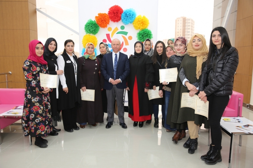 KOCASİNAN AKADEMİ’DE SERTİFİKA HEYECANI