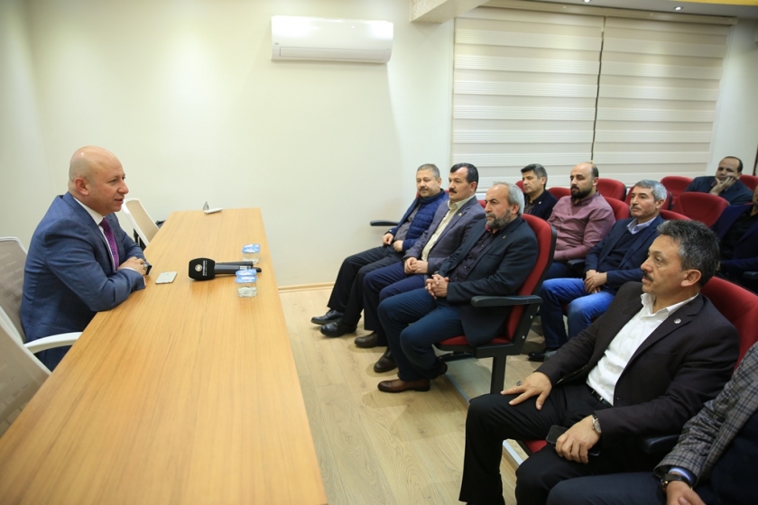 BAŞKAN ÇOLAKBAYRAKDAR, EĞİTİM-BİR-SEN’E KONUK OLDU